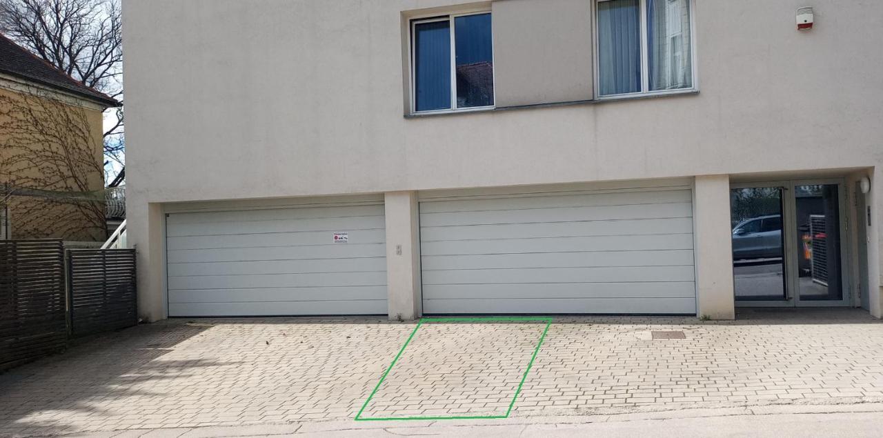 Cosy Flat In The Quiet Area With Own Garden, Free Parking And Direct Public Transport Link To The Centre Lejlighed Wien Eksteriør billede